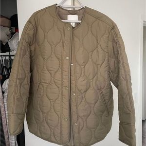 H&M womens oversized quilted jacket